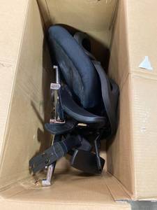 lot 73950 image: Office Chair Black With Adjustable Height