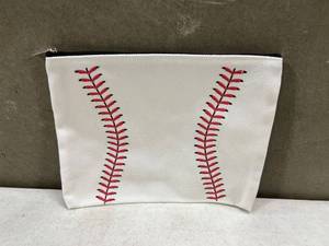 lot 38594 image: 9x7 Zippered Bag - Baseball Theme- Set of 6