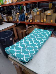 lot 44318 image: OutdoorIndoor Patio bench Cushion, BlueWhite Design