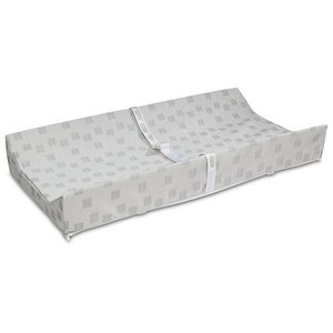 lot 44415 image: Simmons Kids Beautyrest Contoured Changing Pad