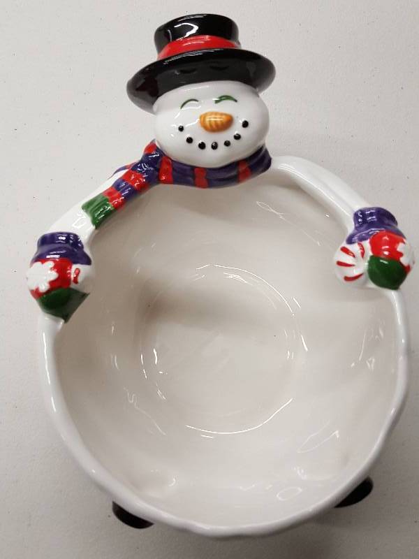 Sold at Auction: Sonoma Snowman Dip Mix Set and Santa Candy Dish