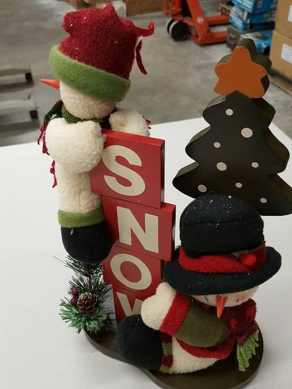 lot 8426 image: Snowman Christmas tree decor