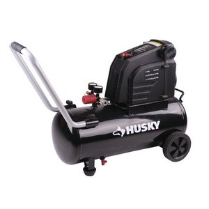 lot 2488 image: 8G 150 PSI Hotdog Air Compressor - Retail $179.00