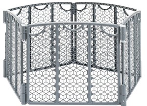 lot 2305 image: Evenflo 6 Panel Gate Gray 32x28 Per Panel