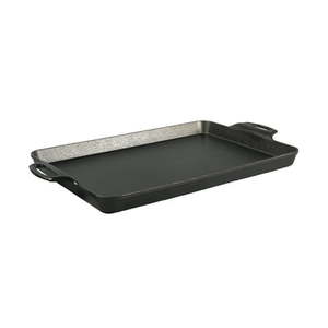 lot 6492 image: Lodge 15.5 x 10.5 Baking Pan Seasoned Cast Iron