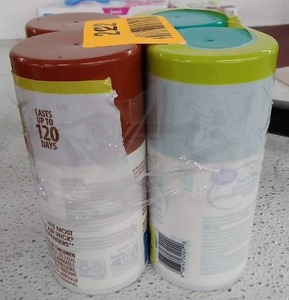 lot 29722 image: Great Value Automatic Air Freshener Spray Refills Bundle (4 Cans)  (See photos)  (SOLD AS IS)