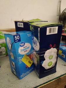 lot 29812 image: Household Goods Lot  (3pcs)  (See photos)  (SOLD AS IS)