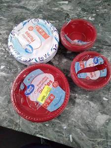 lot 30180 image: Paper Products Bundle  (4pcs)  (See photos)  (SOLD AS IS)