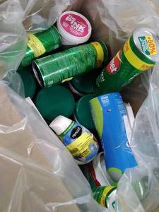 lot 30209 image: Cleaning Supplies Bundle (1 Box)  (See photos)  (SOLD AS IS)