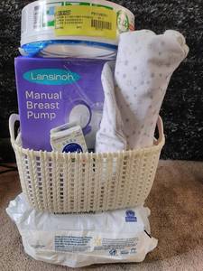 lot 31113 image: Baby and Breastfeeding Bundle  (7pcs)  (See photos)  (SOLD AS IS)