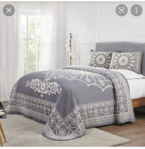 lot 21 image: Charcoal Boho Cotton Bedspread and 2 Pillow Shams KING SIZE