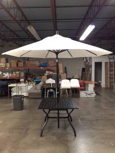 lot 99 image: Black Metal Patio Table with Umbrella, Matches Lot 98s Chairs