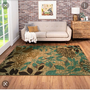 lot 119 image: The Curated Nomad Crissy IndoorOutdoor Floral Area Rug 5ft x 8ft