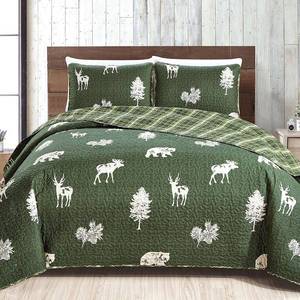 lot 136 image: Great Bay Home Rio Ridge Lodge Cabin 2-Piece Reversible Quilt Set