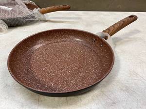 lot 30916 image: Nonstick Stone Coating Frying Pan with Soft Touch Heat Resistant Handle Skillet Non-Stick Smokeless Grill Omelette Pans ,12 Inch Lot of 2