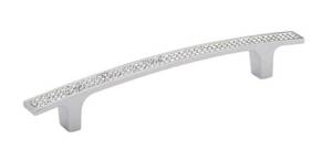 lot 30923 image: Richelieu Hardware 5-116 in. (128 mm) Center-to-Center Crystal, Chrome Contemporary Crystal Drawer Pull Lot of 13
