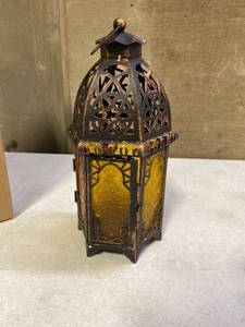 lot 32620 image: 12H Metal and Glass Hanging Decor