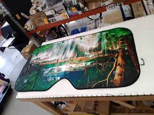 lot 44885 image: Waterfall Windshield Sunshade