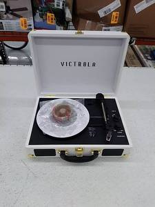 lot 44899 image: Victrola Bluetooth turntable, White