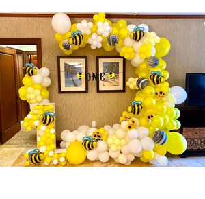 lot 44907 image: Balloon Arch Kit, Gold
