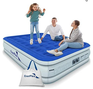 lot 45028 image: EnerPlex Air Mattress with Built-in Pump,King