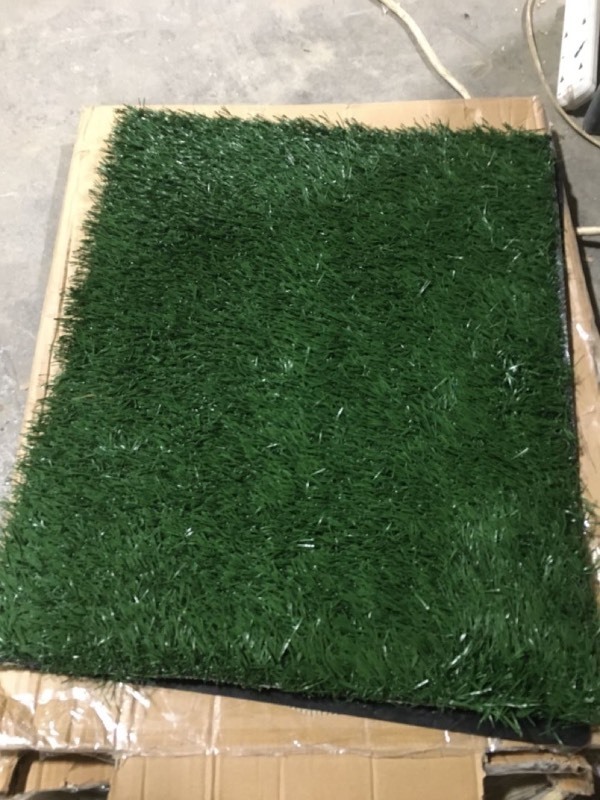 lot 6104 image: Replacement Grass and Black insert for PetMaker Potty Trainer