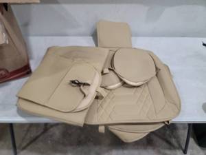 lot 3183 image: Car Seat Covers