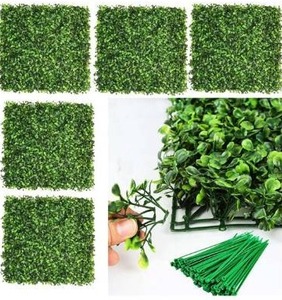 lot 3250 image: 12 Pieces 20x 20 Artificial Boxwood Panels Topiary Hedge Plant, Privacy Hedge Screen UV Protected Suitable for Outdoor, Indoor, Garden, Fence, Backyard and Decor