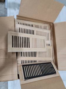 lot 3253 image: 7 Vent covers