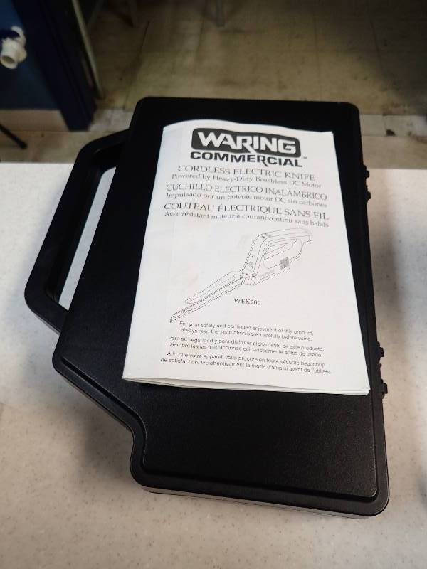 lot 1564 image: Waring Cordless Electric Knife