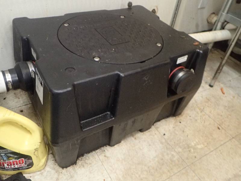 lot 1590 image: Schier 75LB 22GAL 4 Inlet Commercial Grease Trap