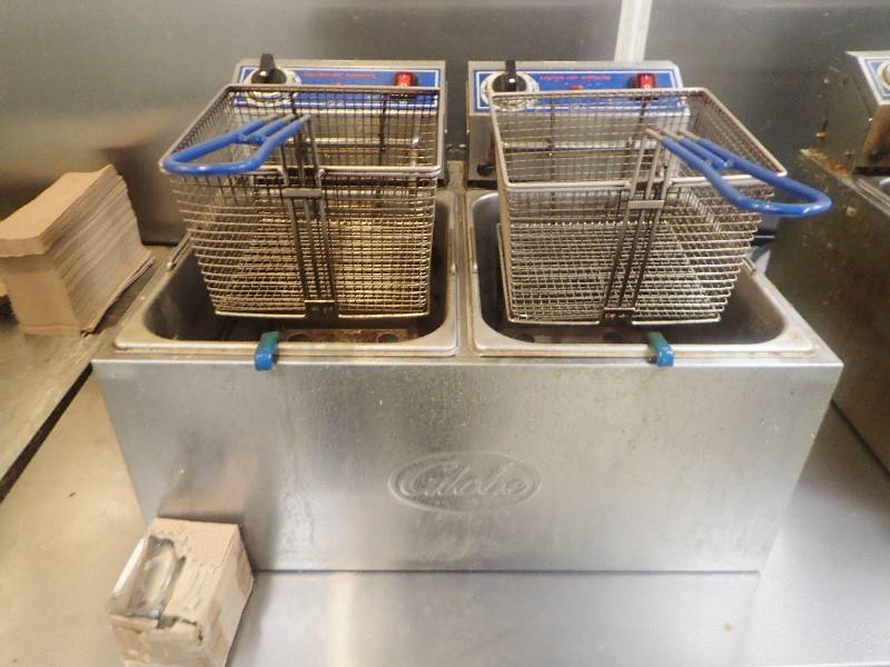 lot 1598 image: Globe Commercial Double Counter top Electric Fryer w Baskets
