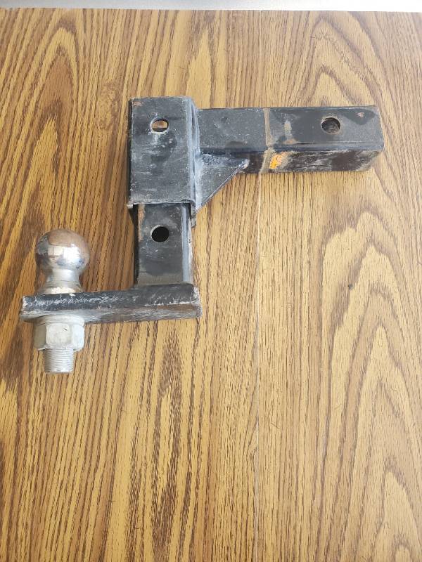lot 1001 image: Reese Drop Hitch