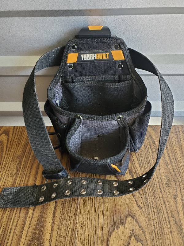lot 1015 image: Tool Belt