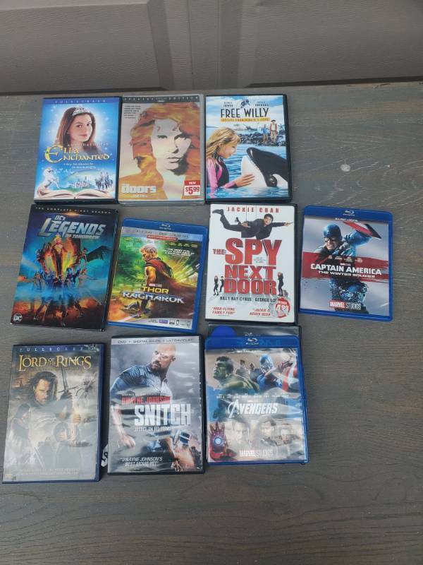 lot 1081 image: Lot of 10 Dvds