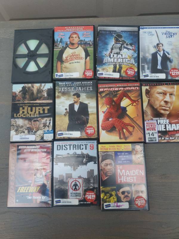 lot 1083 image: Lot of 11 DVDs