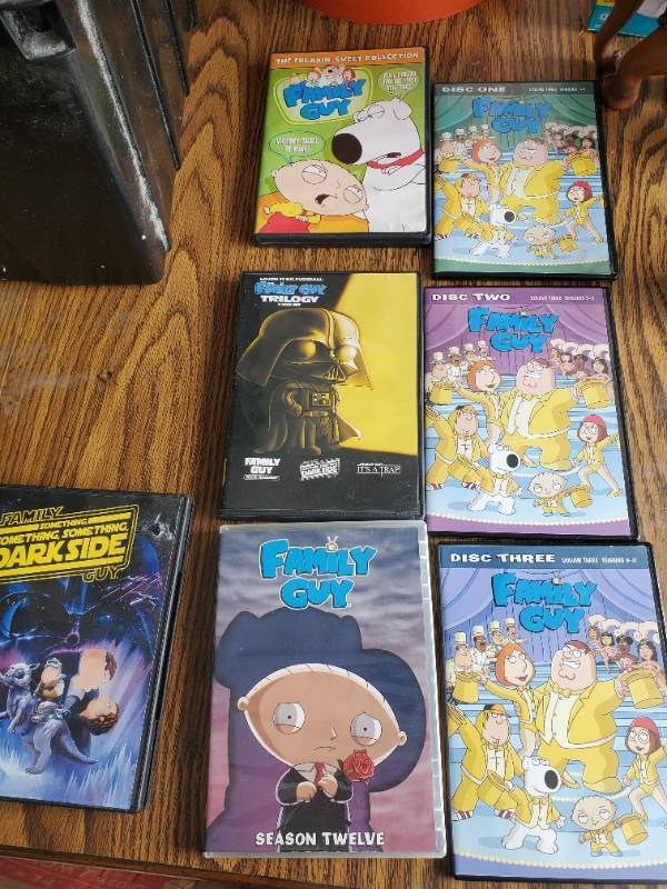 lot 1091 image: Lot of Family Guy DVD