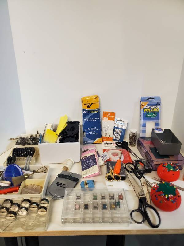 lot 1109 image: Large Lot of Sewing Accessories