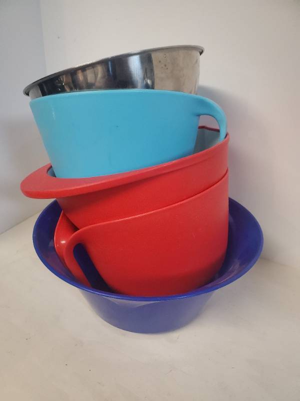 lot 1159 image: Dish Lot