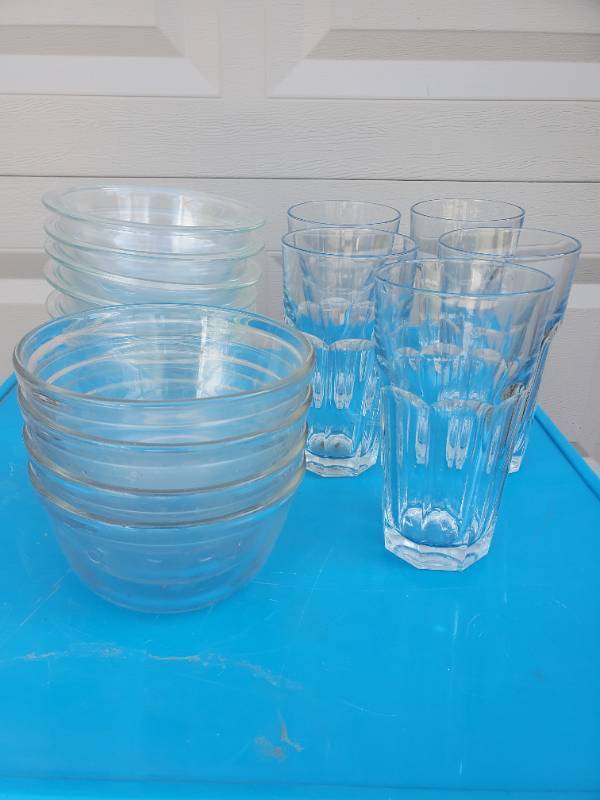 lot 1297 image: Lot of Glassware