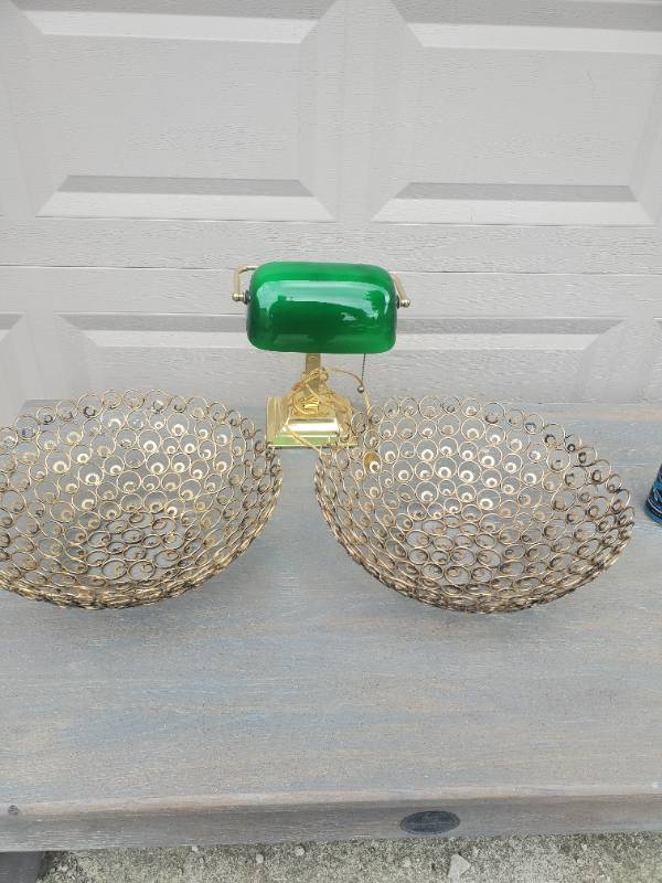 lot 1300 image: Lot of Metal Bowls and Bankers Lamp