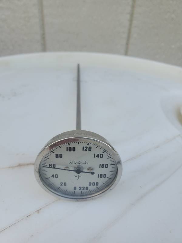 lot 1303 image: Rochester Thermometer