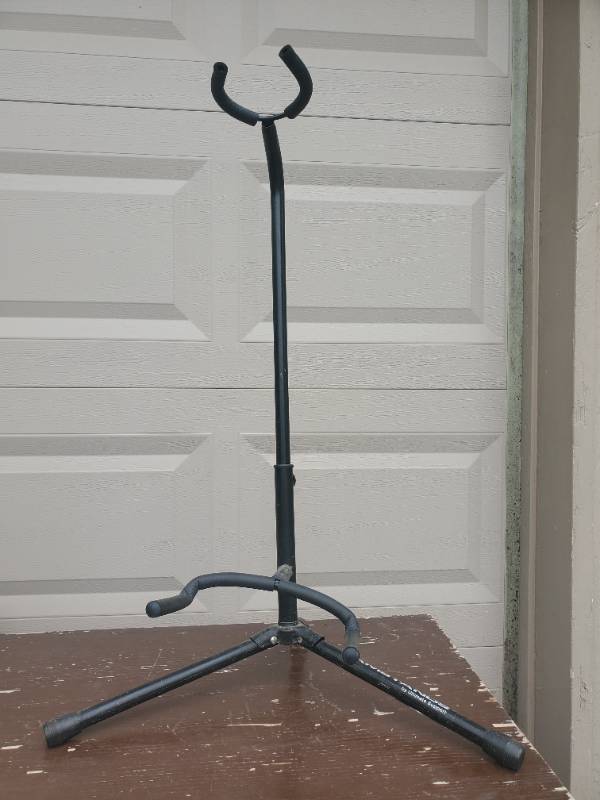 lot 1639 image: Guitar Stand