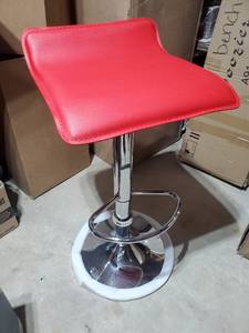 lot 1785 image: Adjustable Height Swivel Stool
