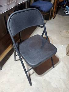 lot 1790 image: Folding Cosco Metal Chair