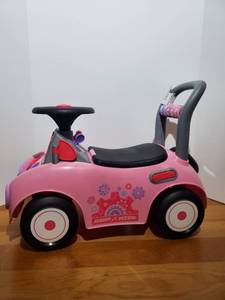 lot 1796 image: Radio Flyer Push Behind Car