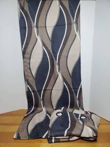 lot 1835 image: Det of 2 Grommet Panel Curtains