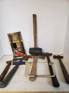 lot 1676 image: Lot of Preowned Tools