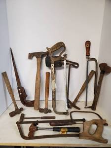 lot 1679 image: Large Lot of Vintage Tools