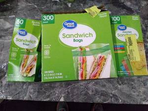 lot 30362 image: Storage Bags Lot (3pcs)  (See photos)  (SOLD AS IS)